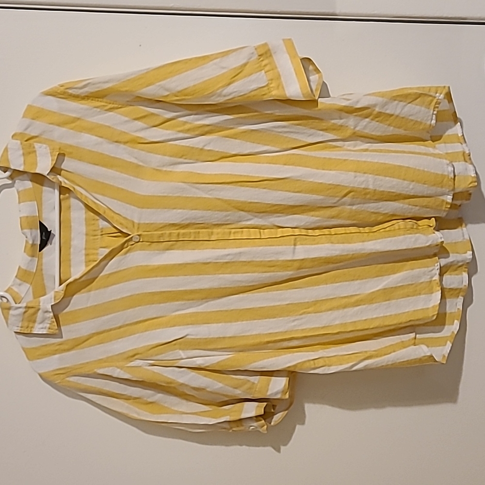 J Crew Botton Up Short Sleeve Shirt